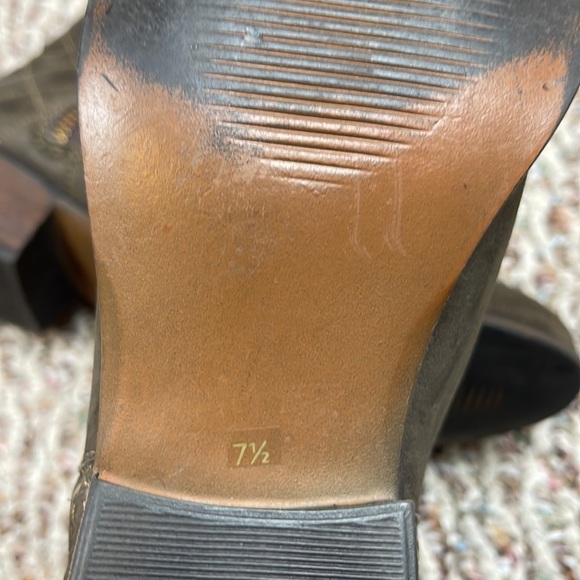 Steve Madden Nyrvana Suede Quilted Ankle Booties - Picture 9 of 10